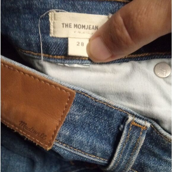 Madewell The Mom Jean In Medium Ellwyn Wash Zip Fly Size 28 - Picture 10 of 11